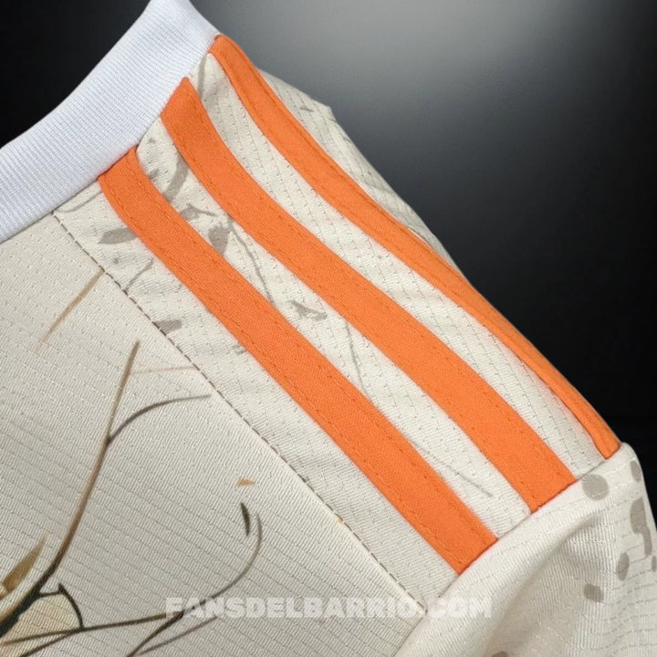 Camiseta Fan Selección de Japón 2025 Edición Gogeta Beige para Hombre