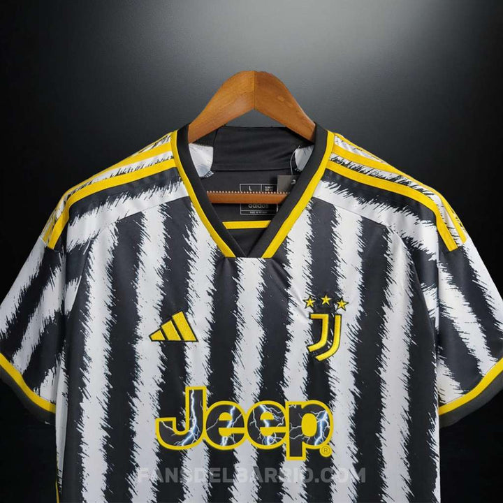 Juventus F.C. 2023-24 Local Camiseta Fan de Hombre (Adidas)