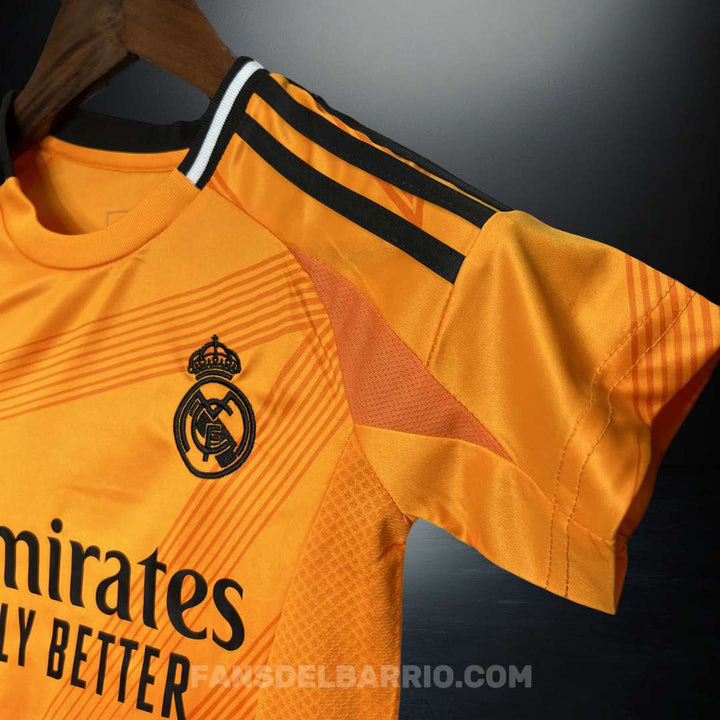 Kit Fan para Niño del Real Madrid 2024/25 Visita