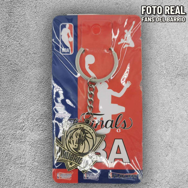 Llavero de Baloncesto Metálico de Los Dallas Mavericks